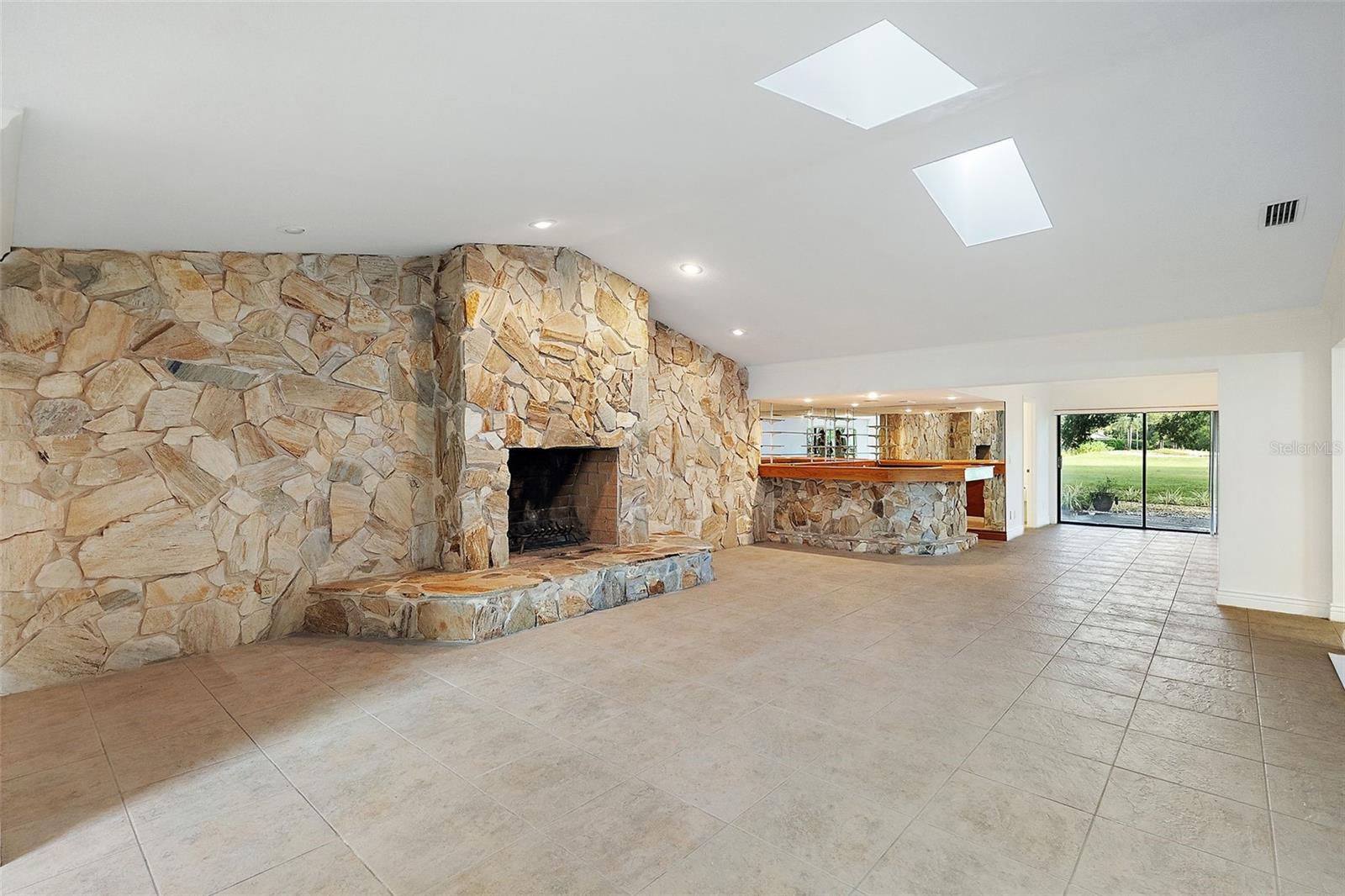 TARPON WOODS 4TH ADD - Residential