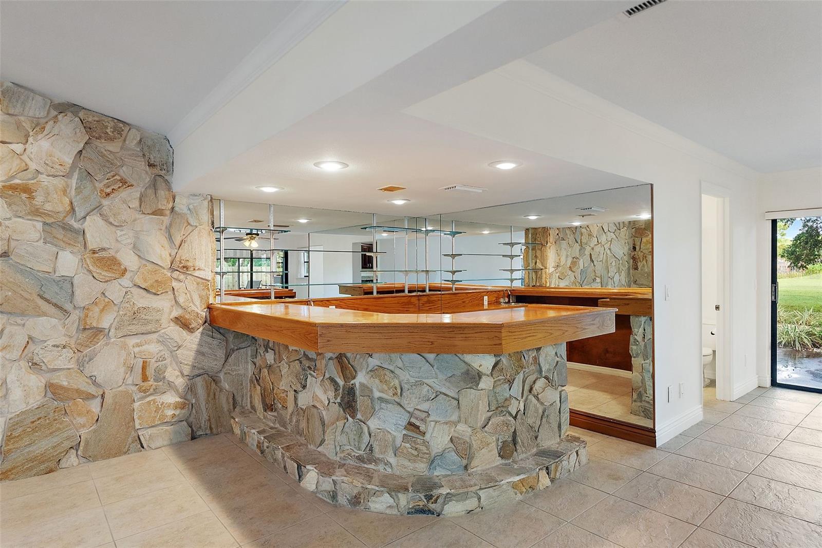 TARPON WOODS 4TH ADD - Residential