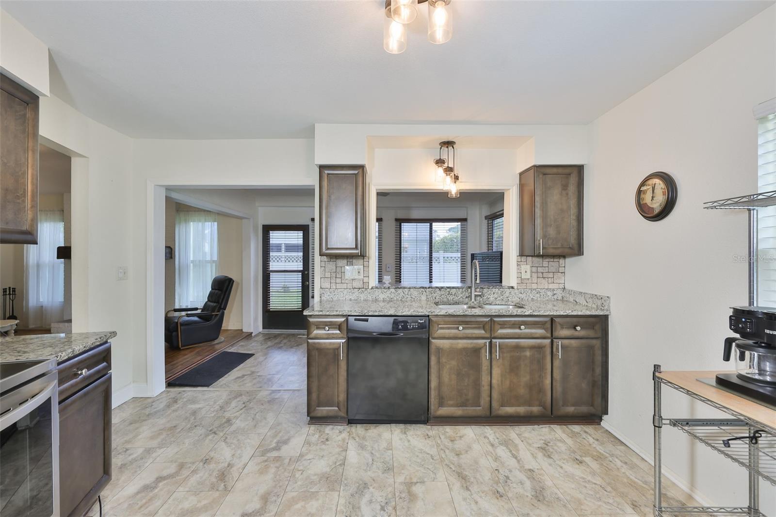 VILLAS ON THE GREEN A CONDOMIN - Residential