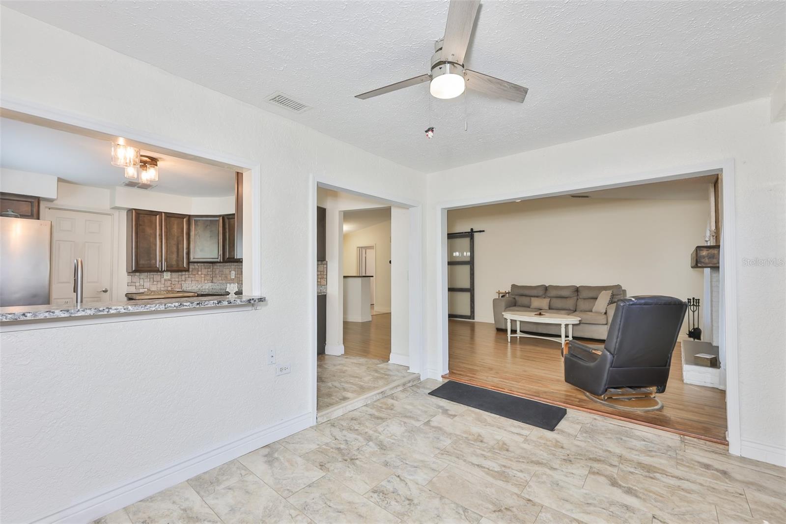 VILLAS ON THE GREEN A CONDOMIN - Residential