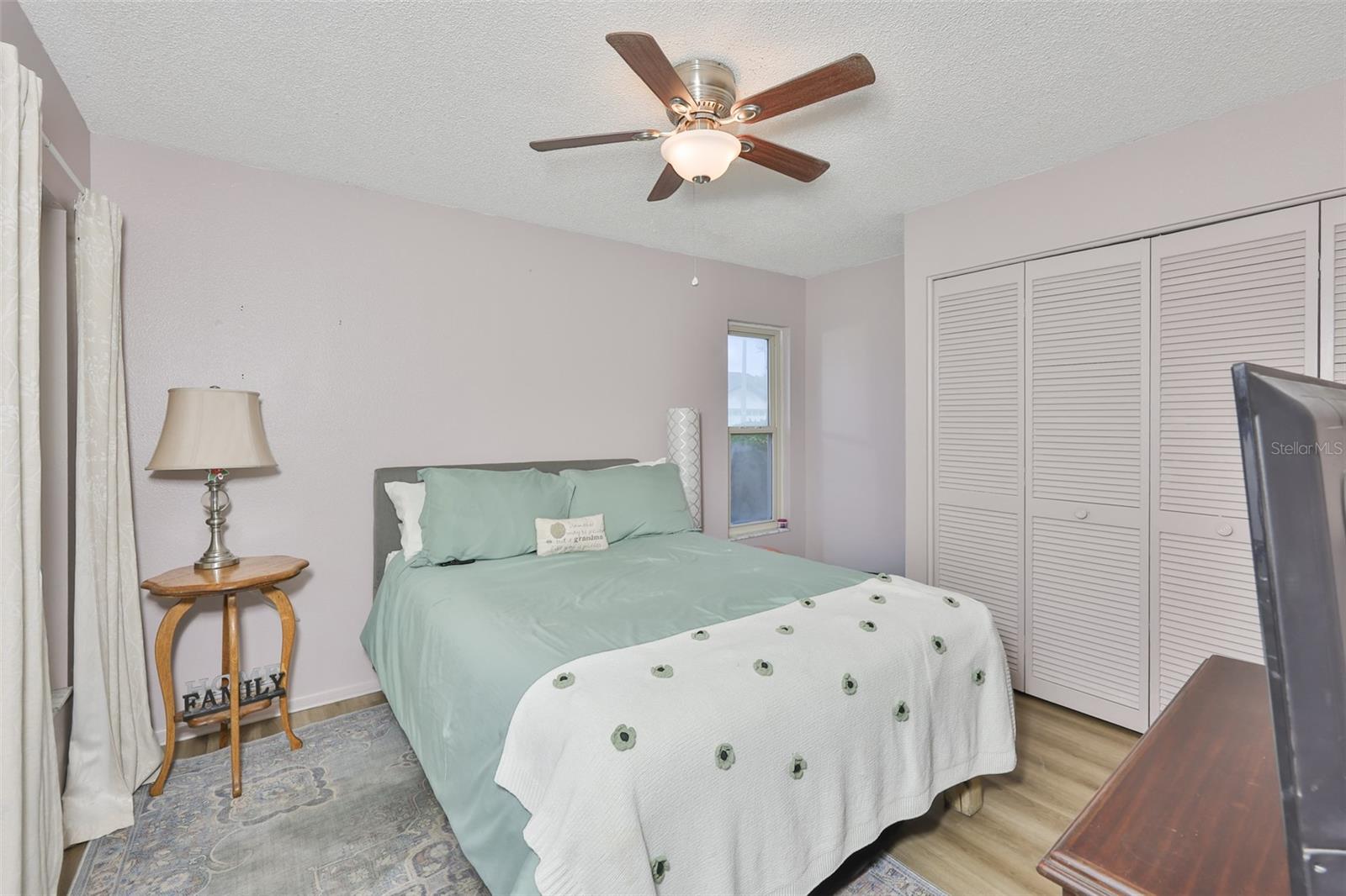 VILLAS ON THE GREEN A CONDOMIN - Residential