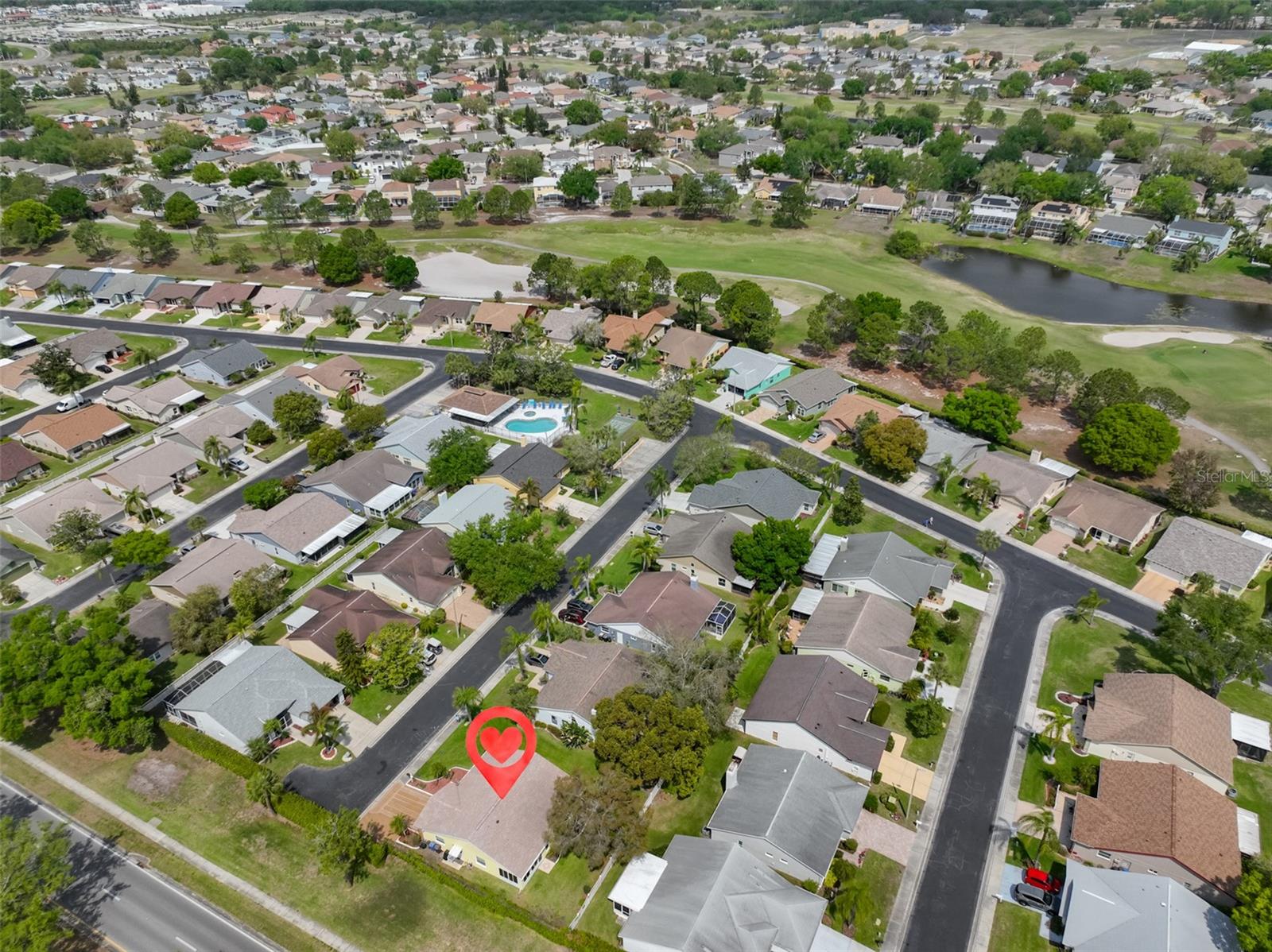 VILLAS ON THE GREEN A CONDOMIN - Residential