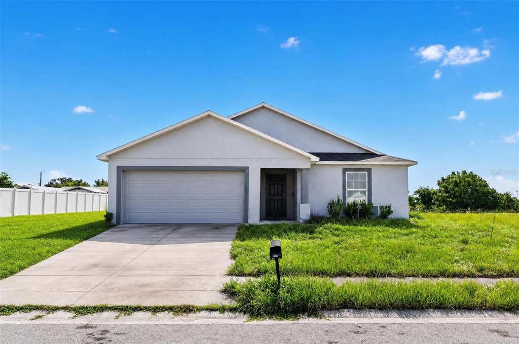 Photo of 1316 Conch Key Lane, Davenport, FL 33837 (MLS # C7529937)