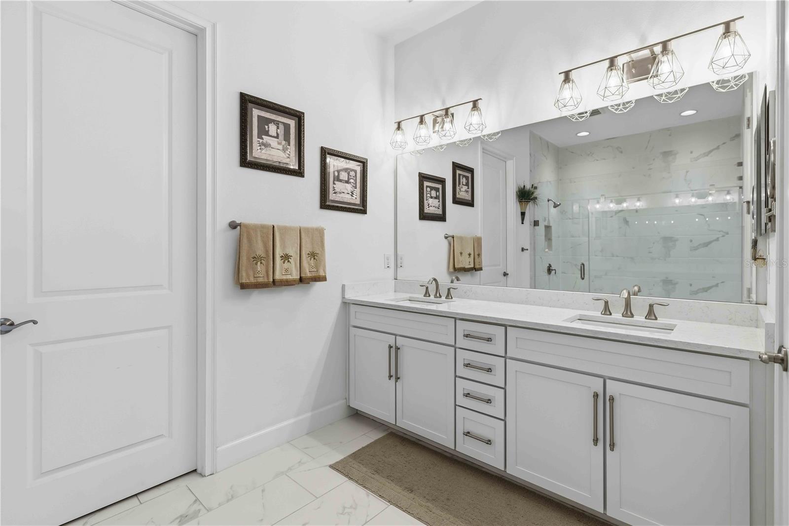 ARBOR GRANDE - Residential