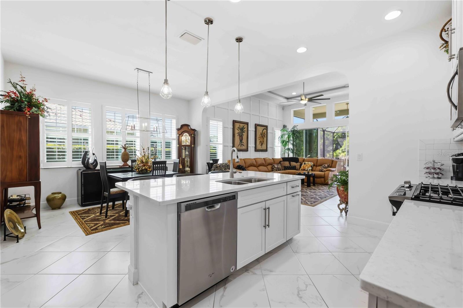 ARBOR GRANDE - Residential