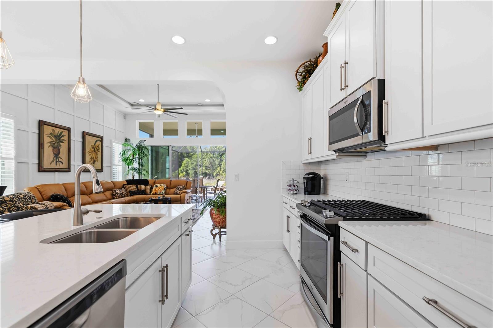 ARBOR GRANDE - Residential