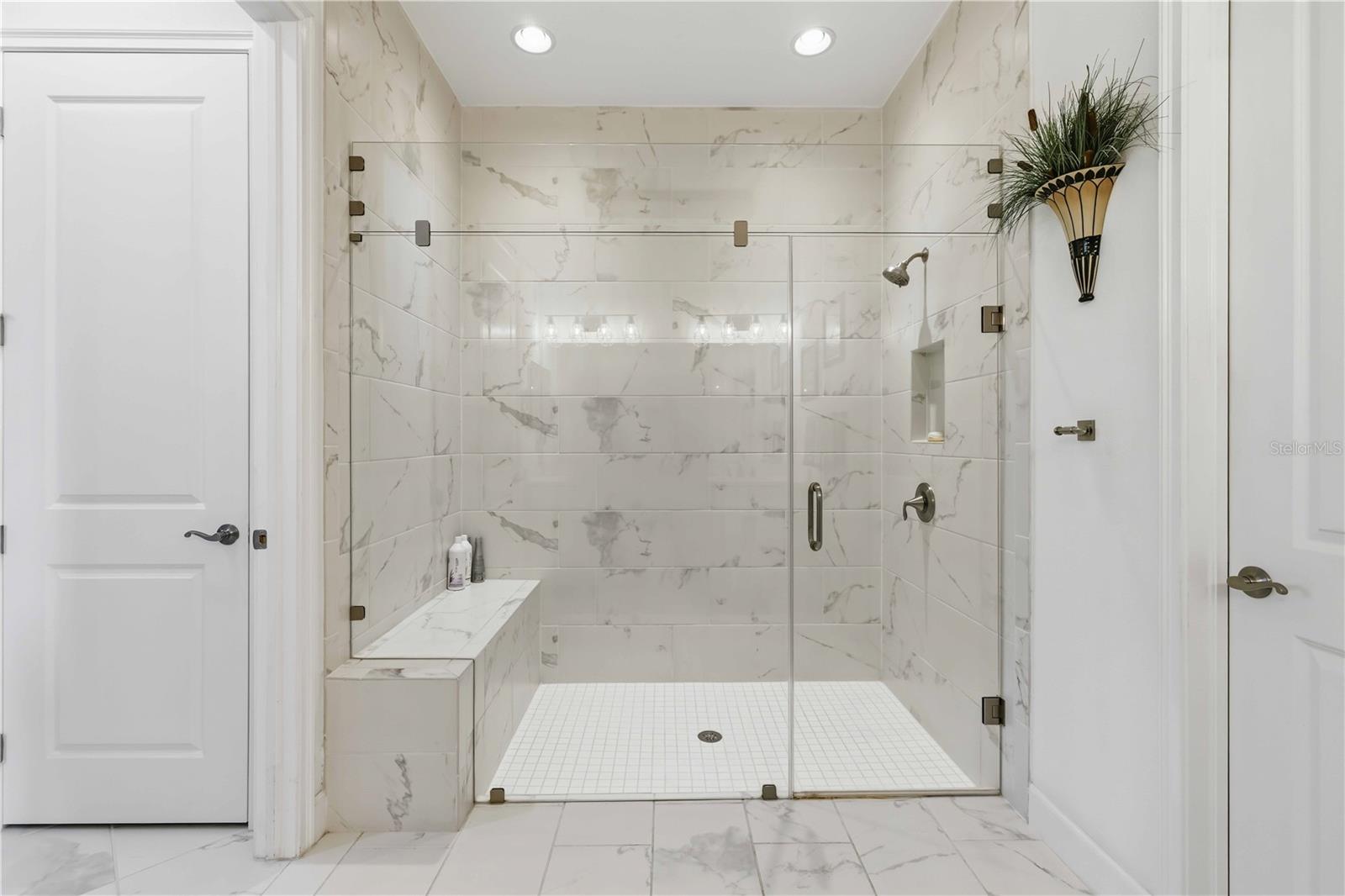 ARBOR GRANDE - Residential