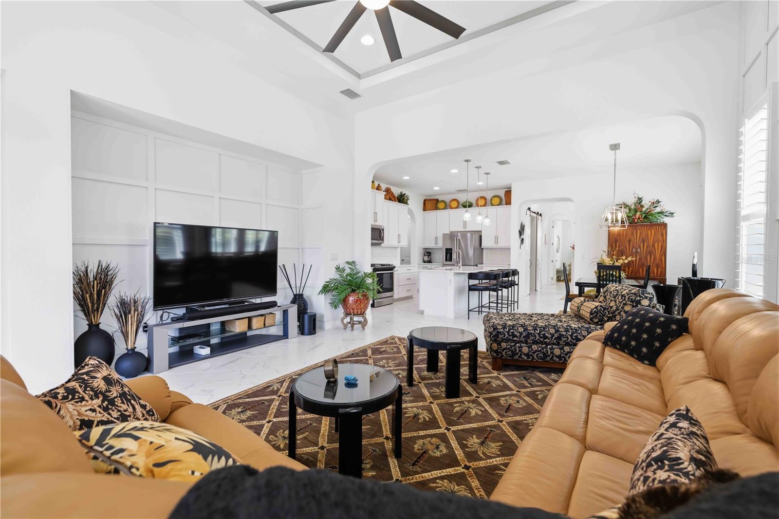 ARBOR GRANDE - Residential