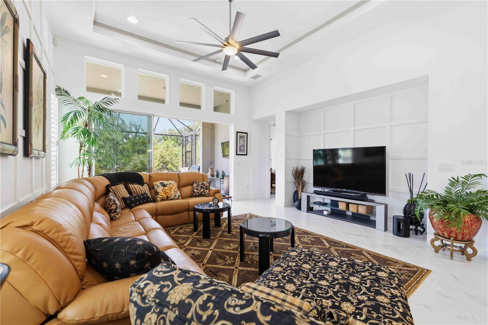 ARBOR GRANDE - Residential