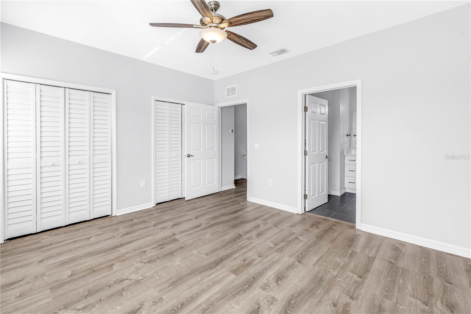 LAS PALMAS TWNHMS - Residential