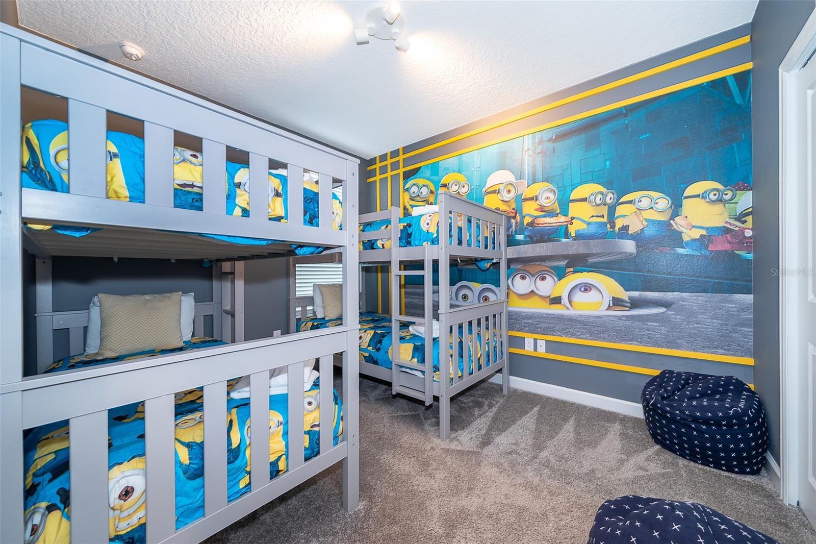 CHAMPIONS GATE - Residential