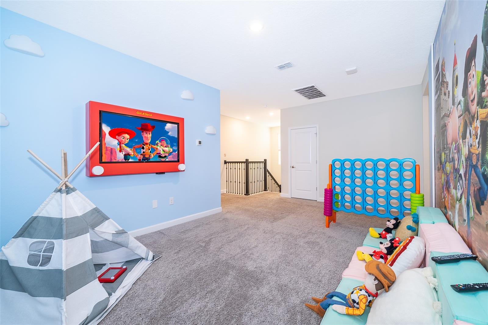 CHAMPIONS GATE - Residential