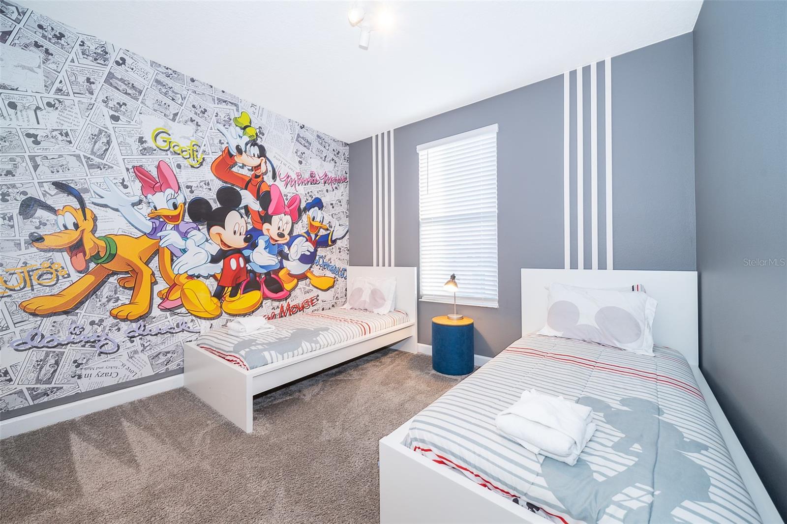 CHAMPIONS GATE - Residential