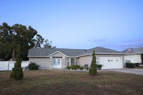 Photo of 11194 Murraysville Drive, Spring Hill, FL 34609 (MLS # GC534555)