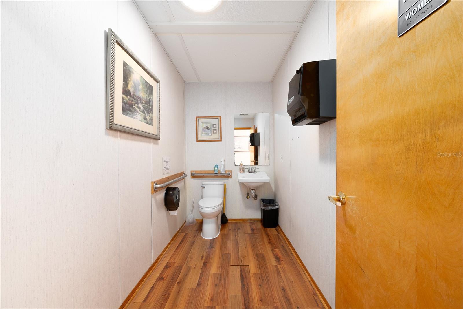 RICHLAND REP - Commercial Lease