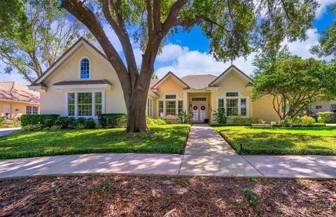 A home in LAKE MARY