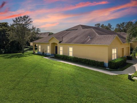Photo of 37622 Georgina Terrace, Zephyrhills, FL 33542 (MLS # W7879538)