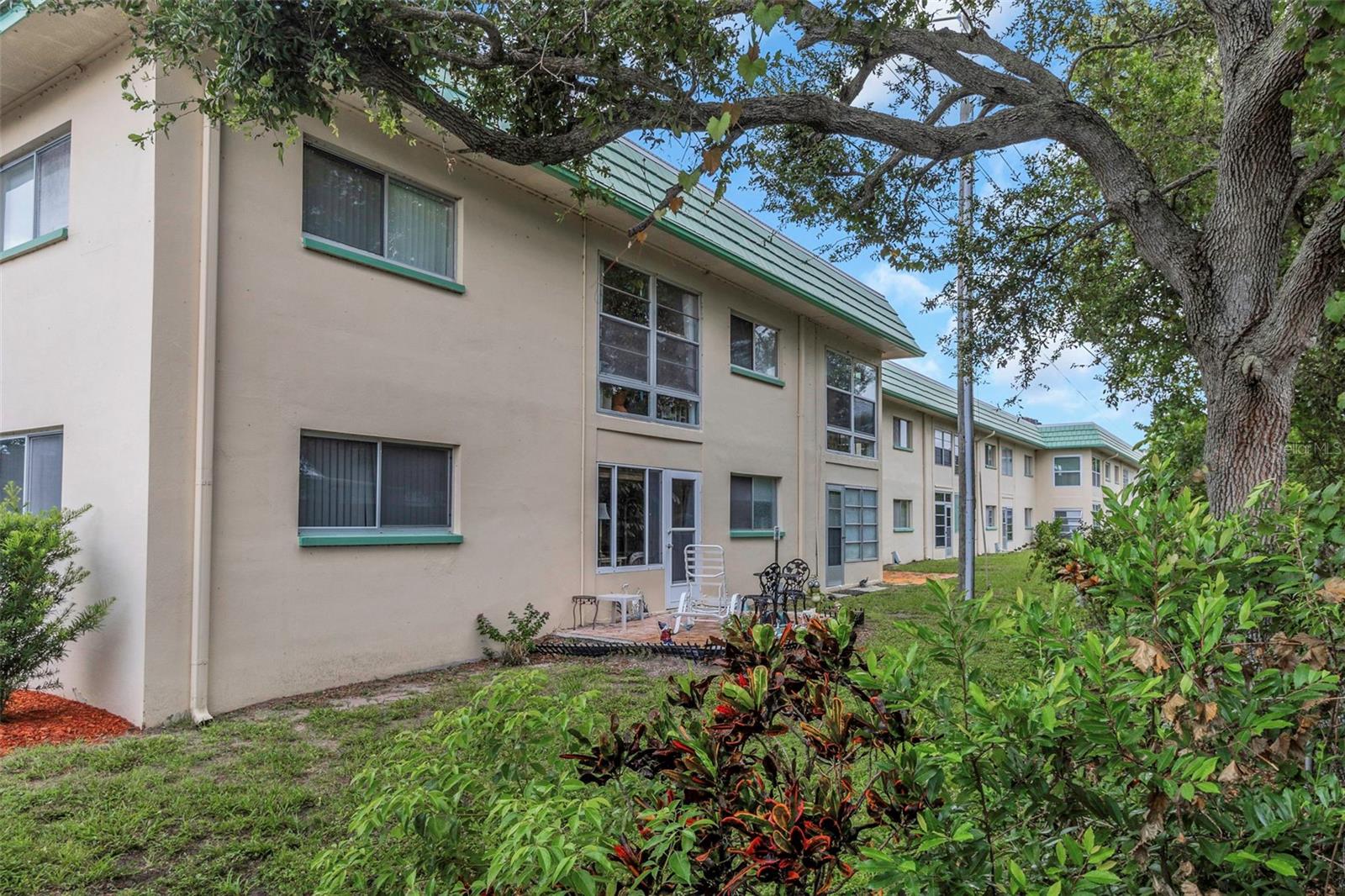 2001 GREENBRIAR BOULEVARD 17