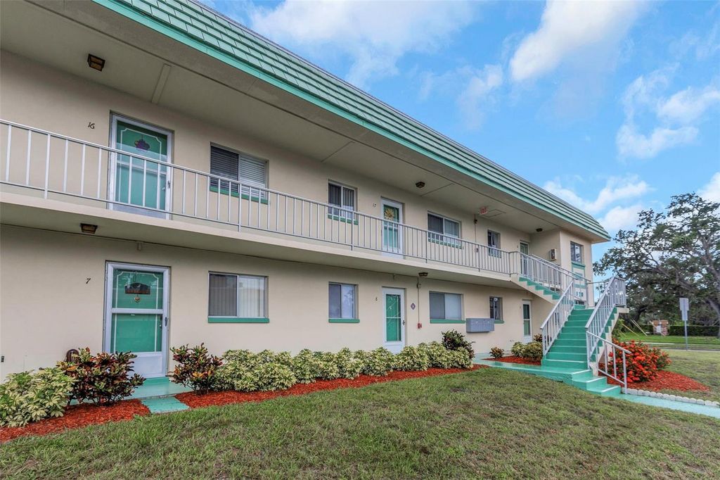 Photo of 2001 Greenbriar Boulevard #17, Clearwater, FL 33763 (MLS # TB8409021)