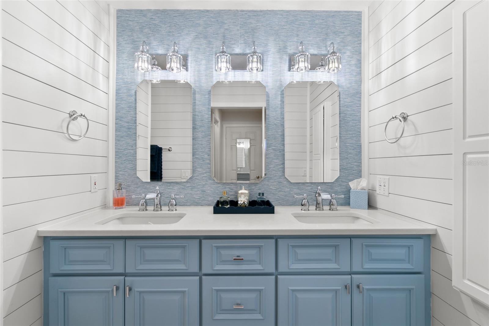 SOUTH PAULA POINT CONDO - Residential