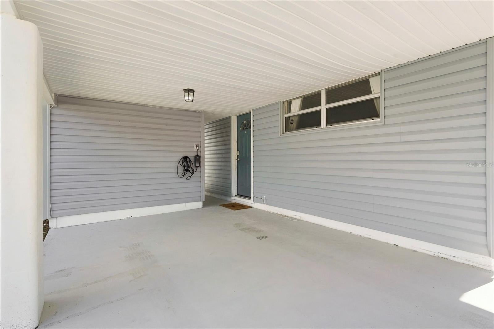 660 DEXTER DRIVE