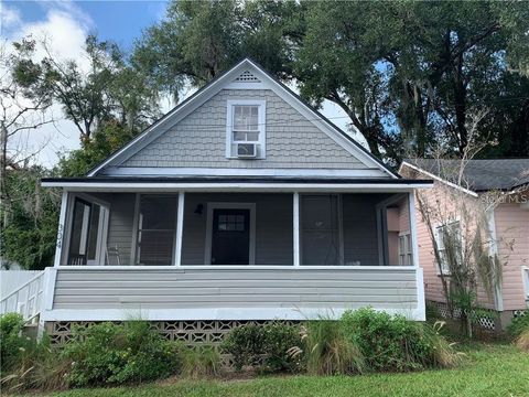 304 PAGE COURT DELAND FL 32720
