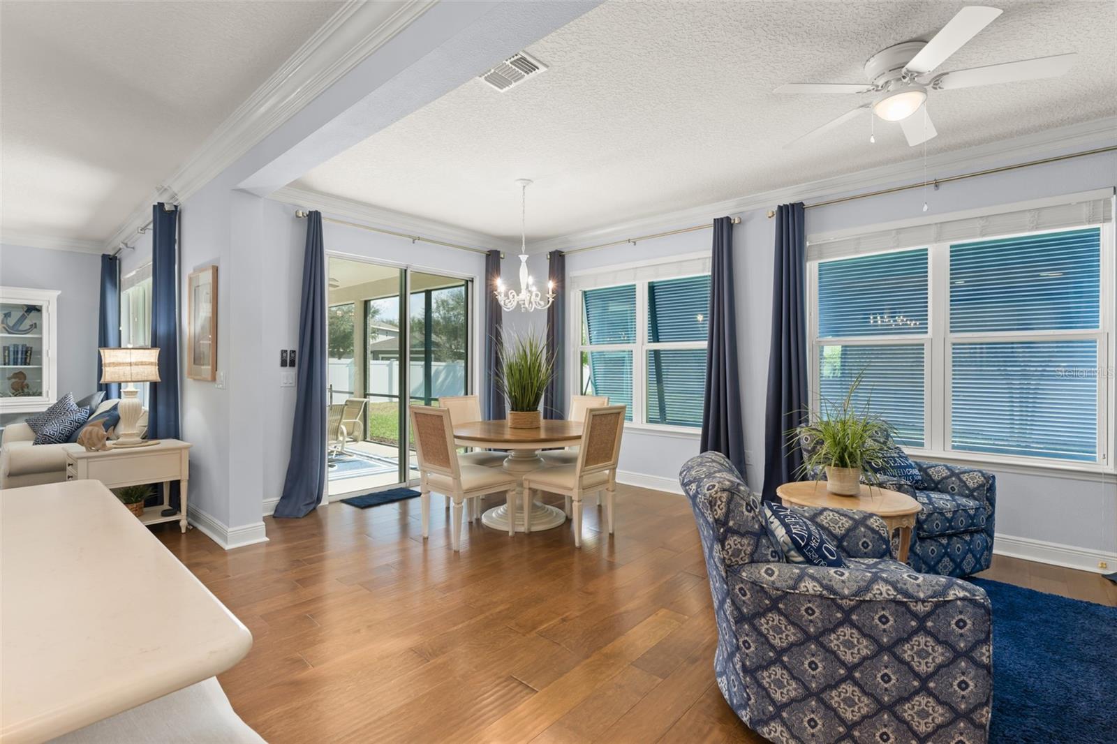 SUMMERLAKE - Residential