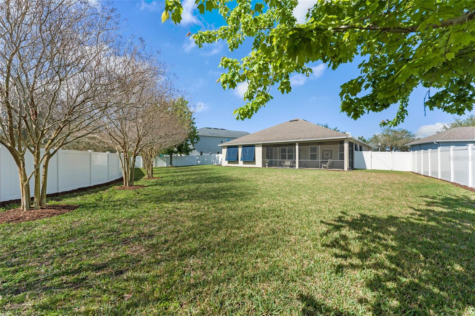 SUMMERLAKE - Residential