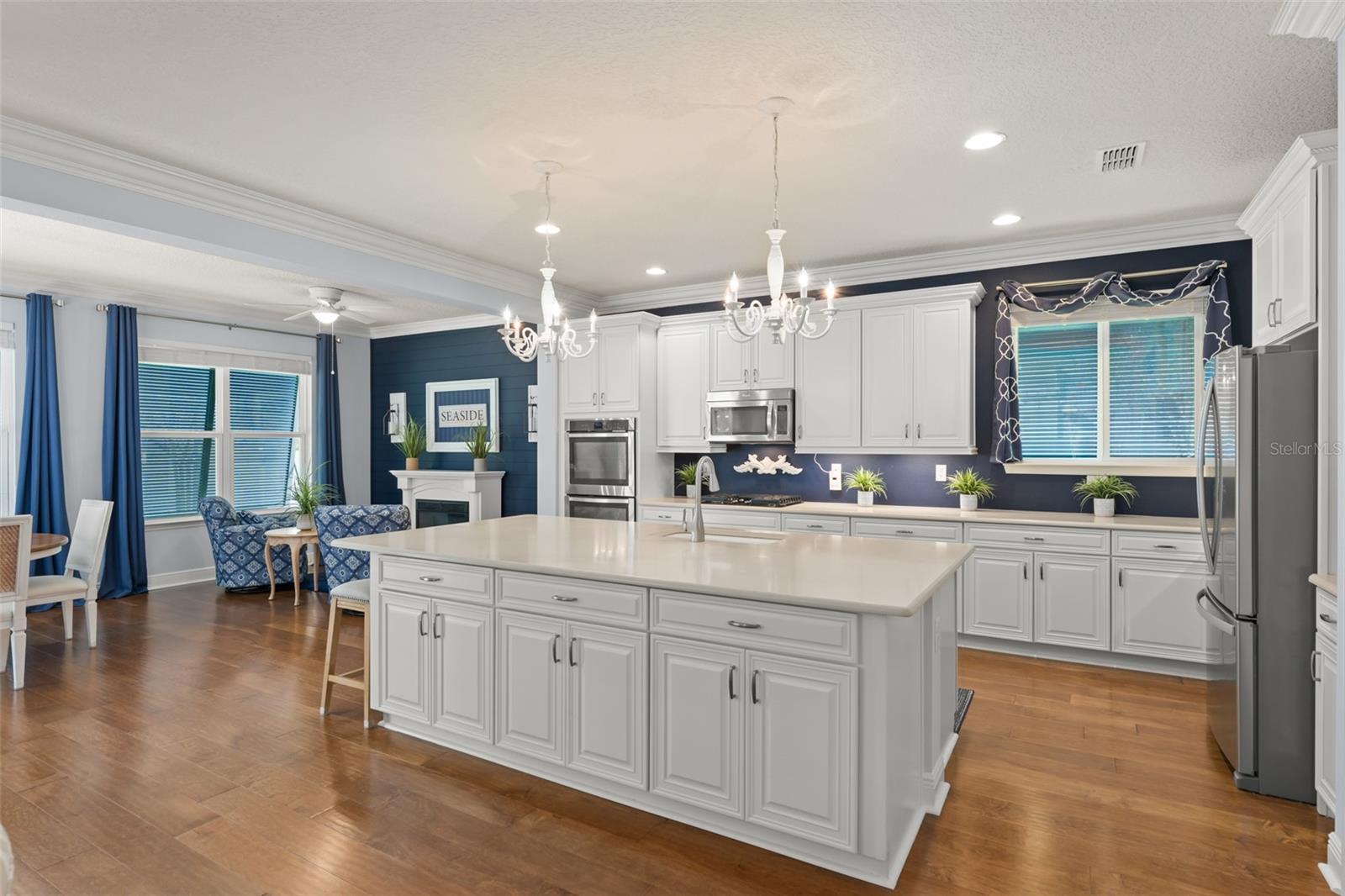 SUMMERLAKE - Residential