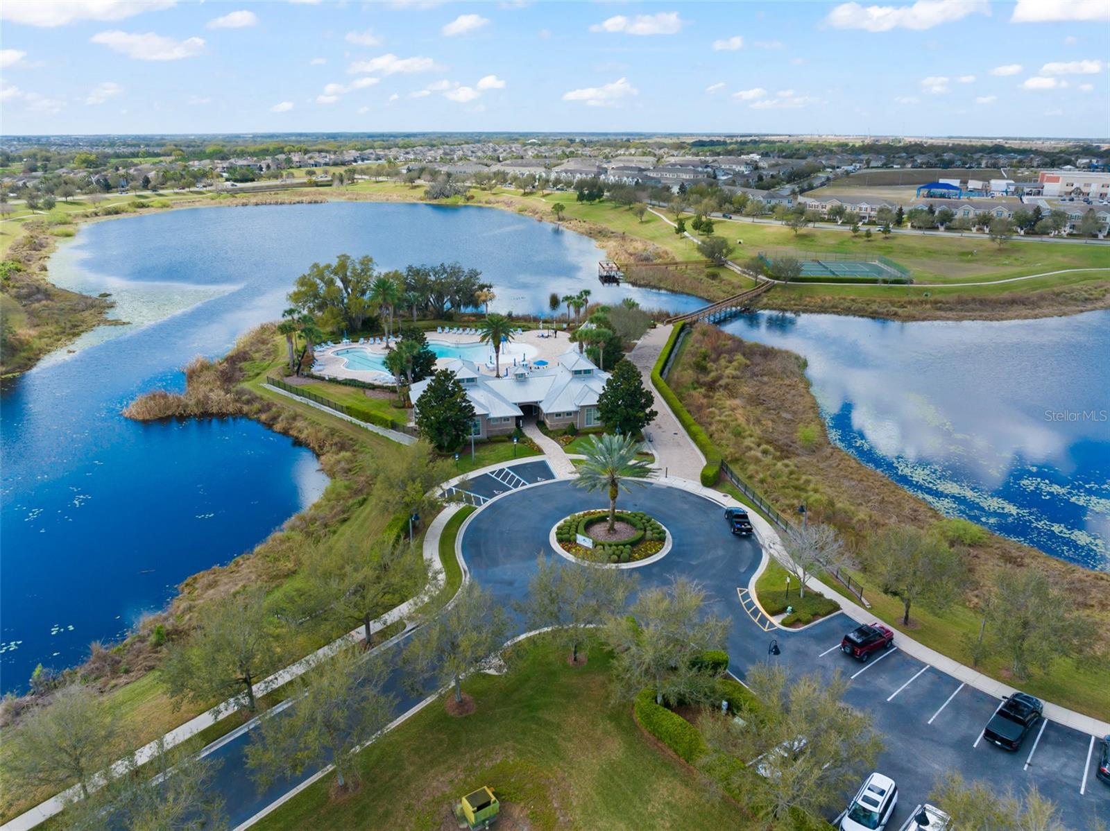 SUMMERLAKE - Residential