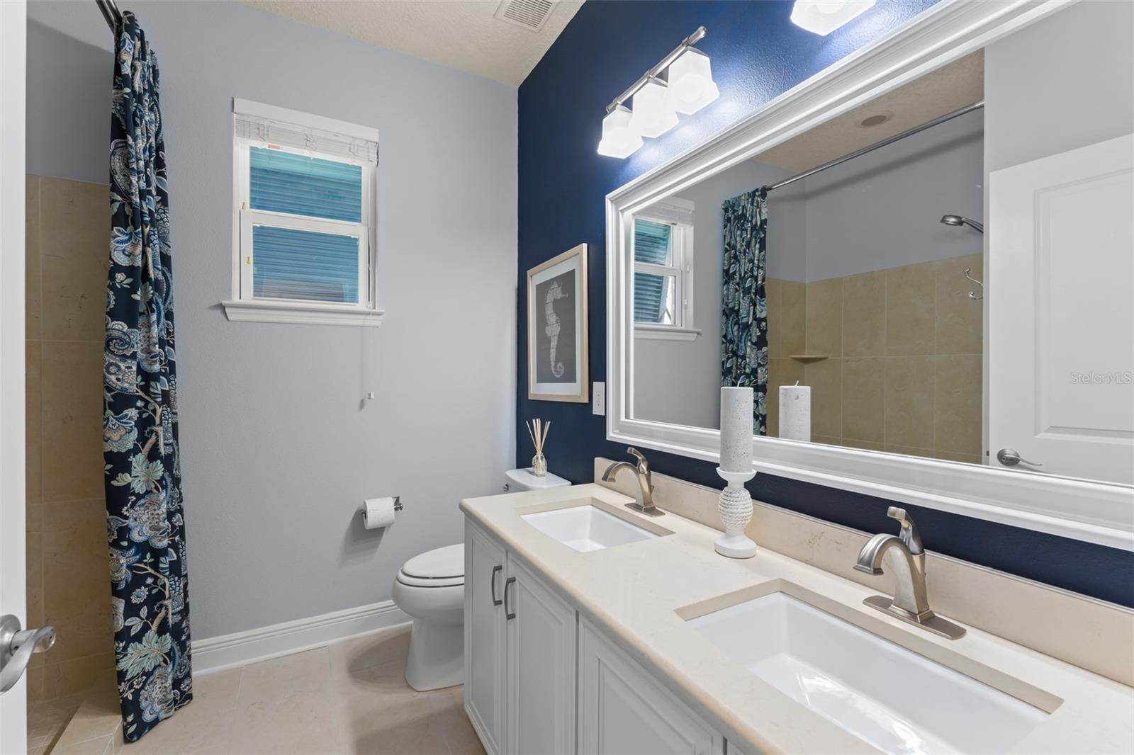 SUMMERLAKE - Residential