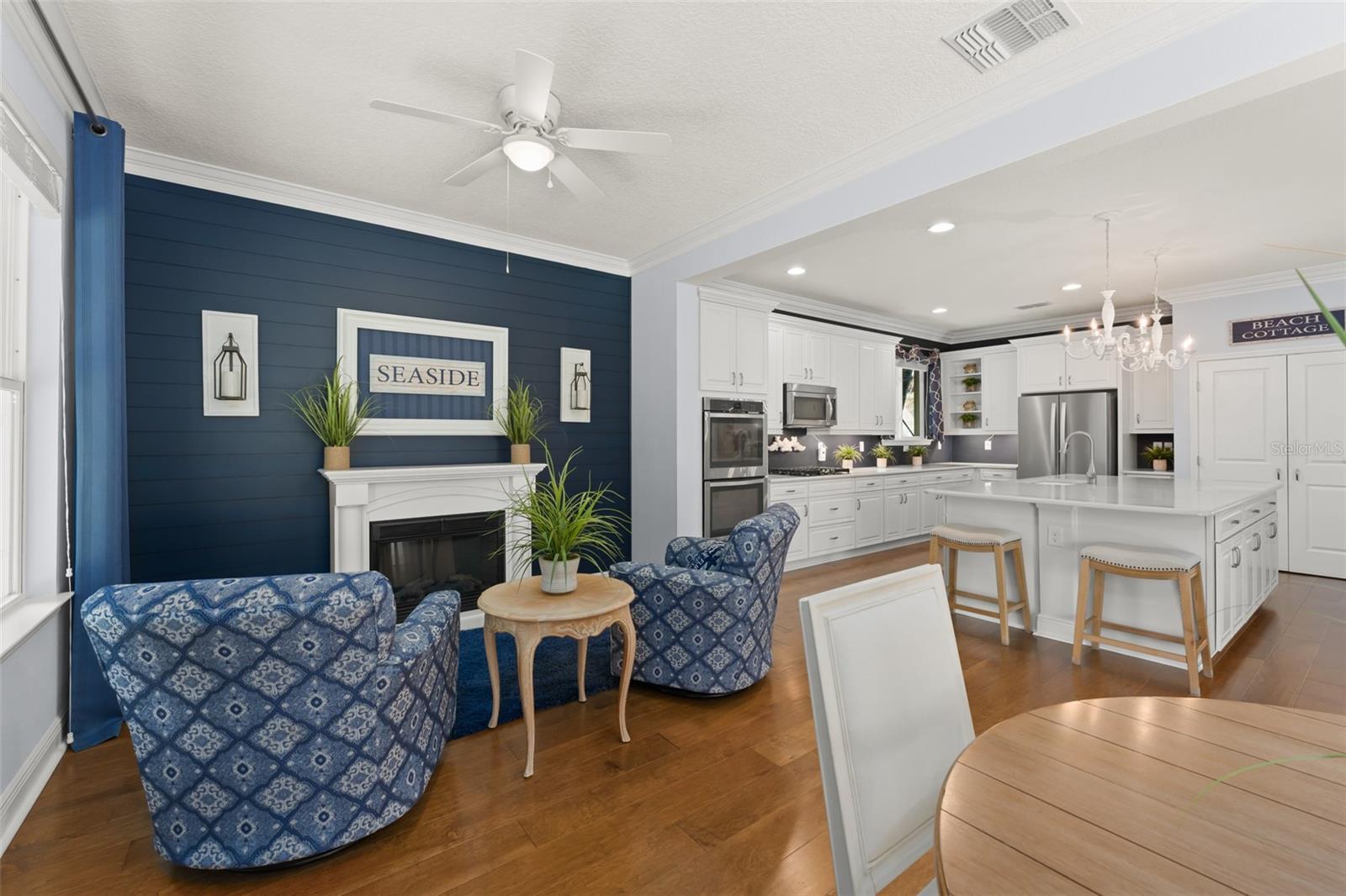 SUMMERLAKE - Residential