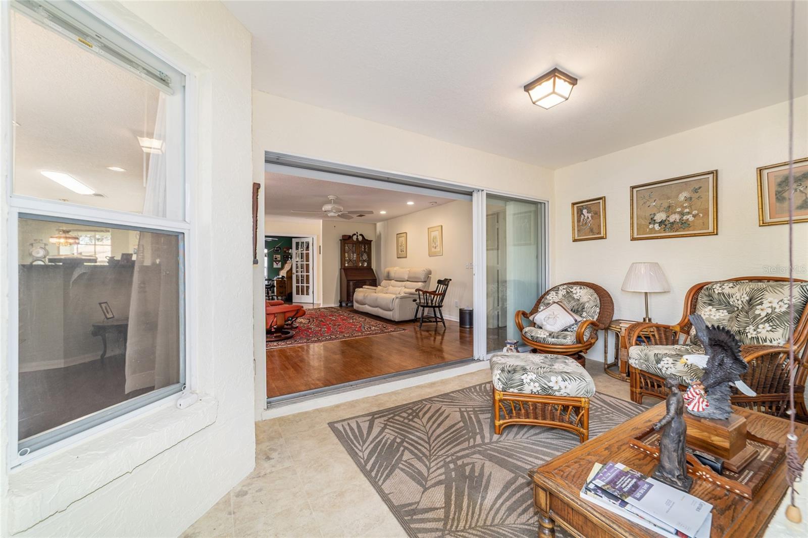 ON TOP OF THE WORLD - PROVIDENCE - Residential