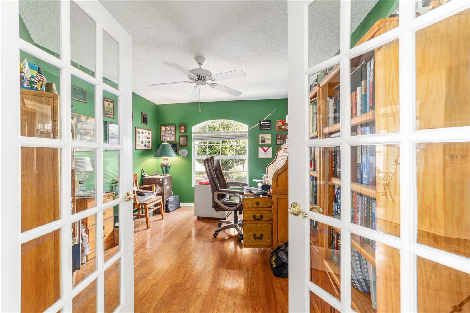 ON TOP OF THE WORLD - PROVIDENCE - Residential