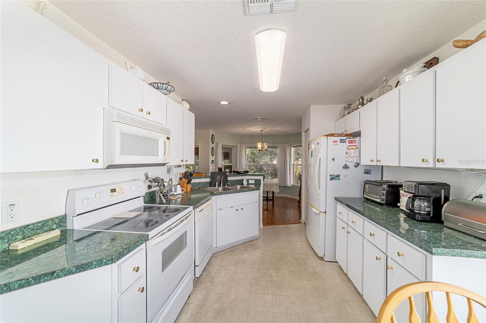 ON TOP OF THE WORLD - PROVIDENCE - Residential