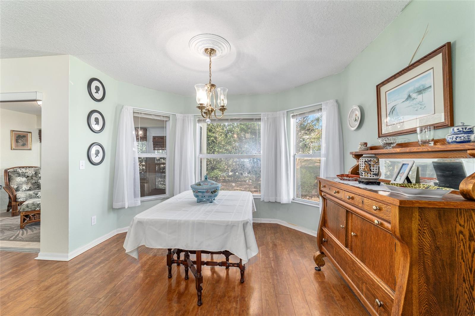 ON TOP OF THE WORLD - PROVIDENCE - Residential