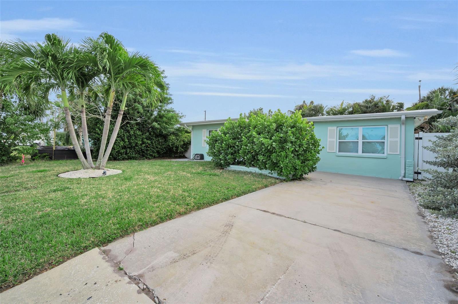 LONE PALM BEACH 2ND ADD - Residential