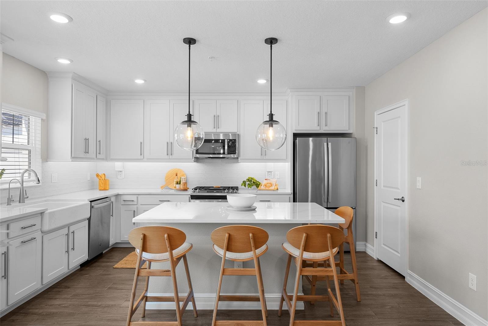 INLET SHORE TWNHMS PH 2A & 2B - Residential Lease