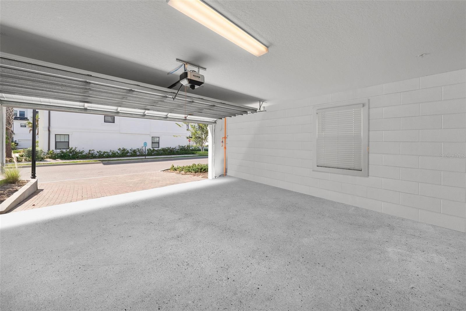 INLET SHORE TWNHMS PH 2A & 2B - Residential Lease