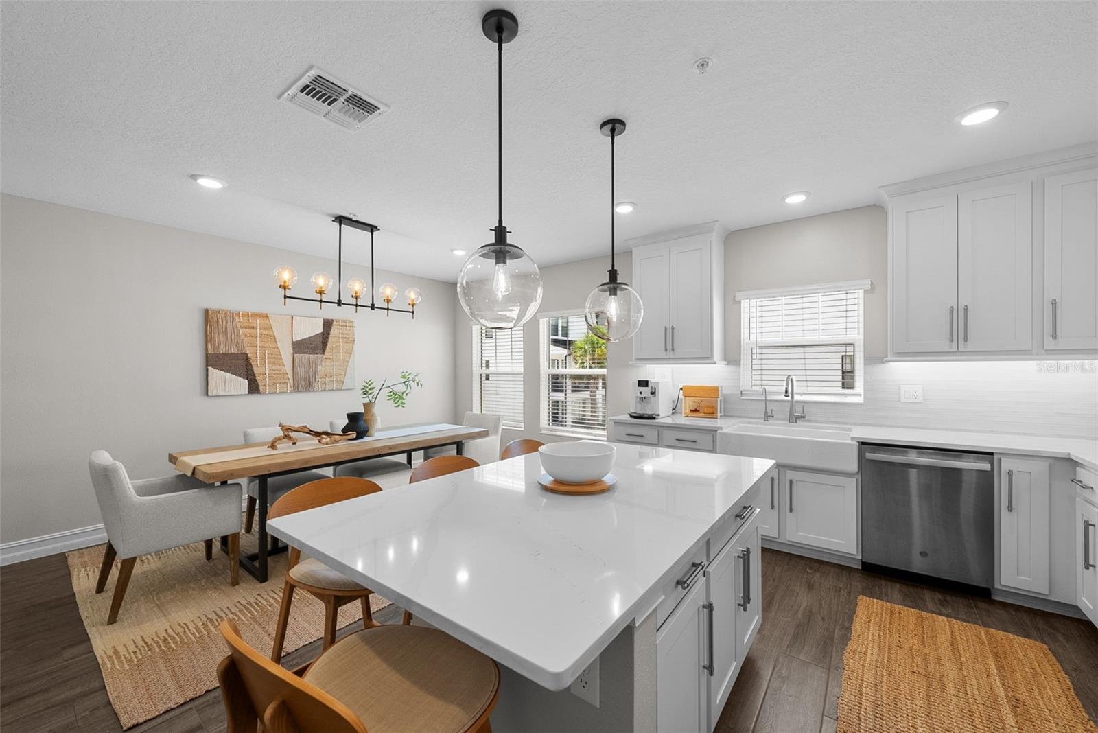 INLET SHORE TWNHMS PH 2A & 2B - Residential Lease