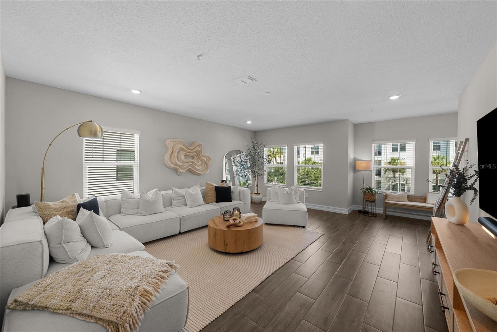 INLET SHORE TWNHMS PH 2A & 2B - Residential Lease