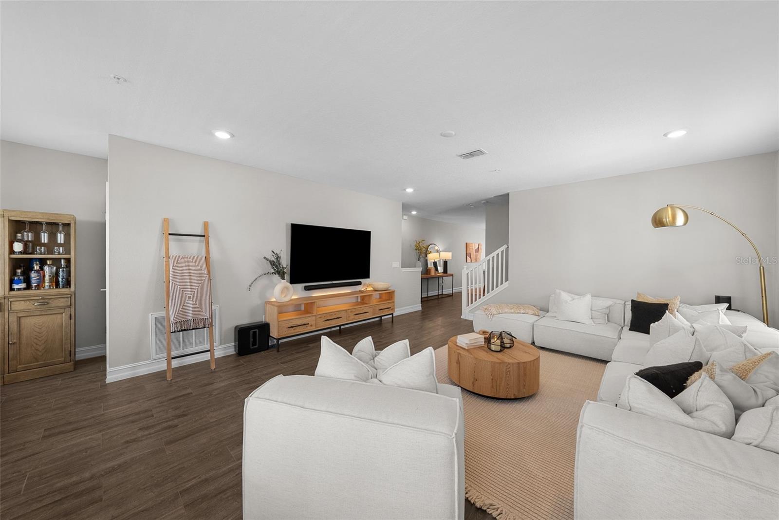 INLET SHORE TWNHMS PH 2A & 2B - Residential Lease