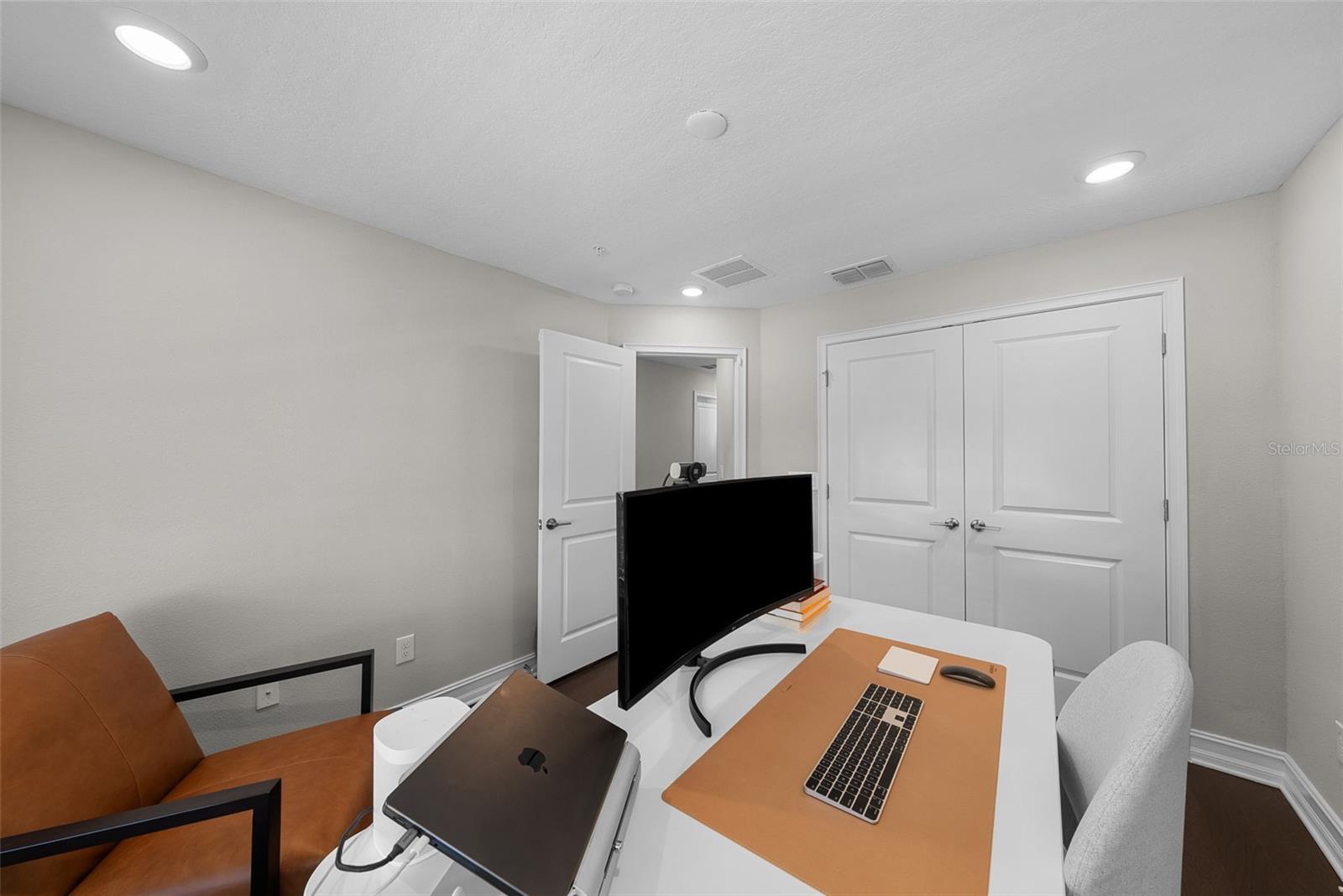 INLET SHORE TWNHMS PH 2A & 2B - Residential Lease