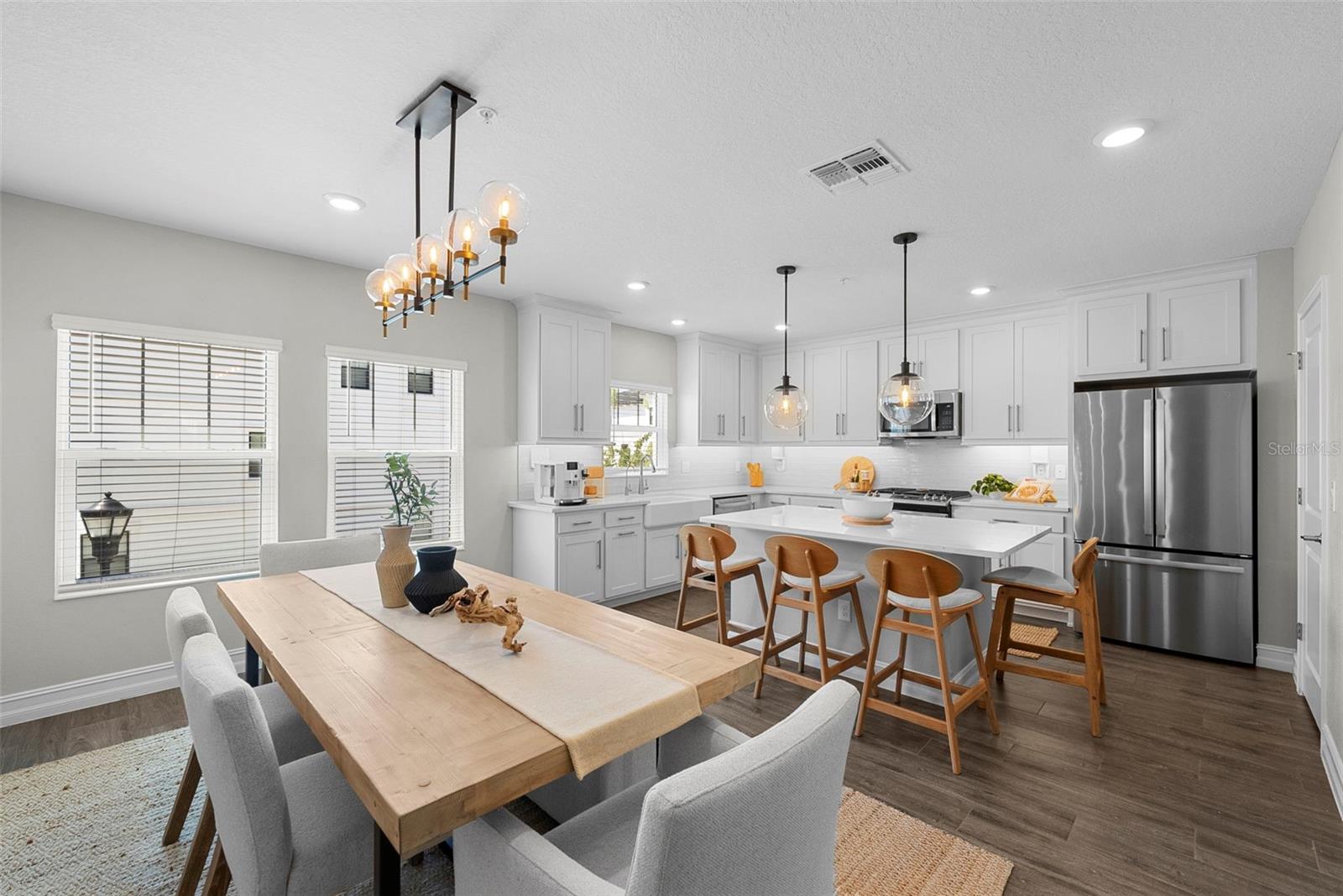 INLET SHORE TWNHMS PH 2A & 2B - Residential Lease