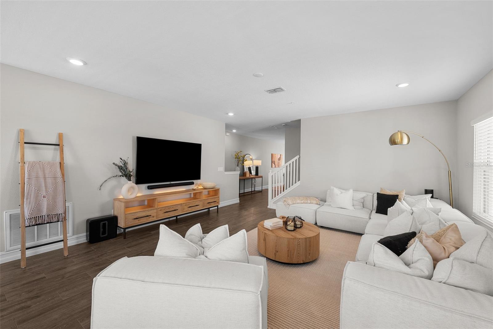 INLET SHORE TWNHMS PH 2A & 2B - Residential Lease