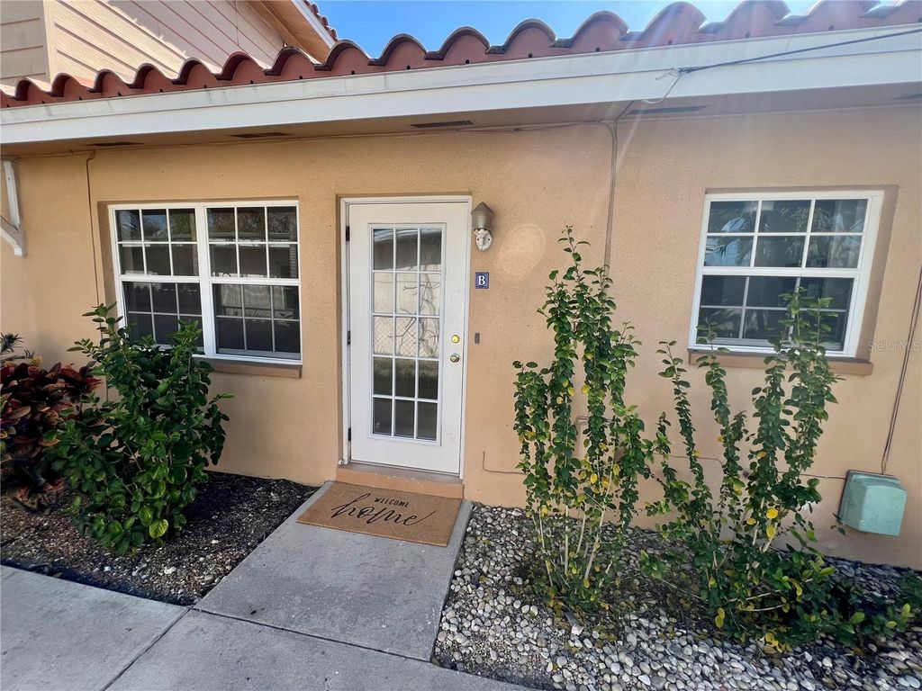 Photo of 11315 3rd Street E, Treasure Island, FL 33706 (MLS # TB8468697)