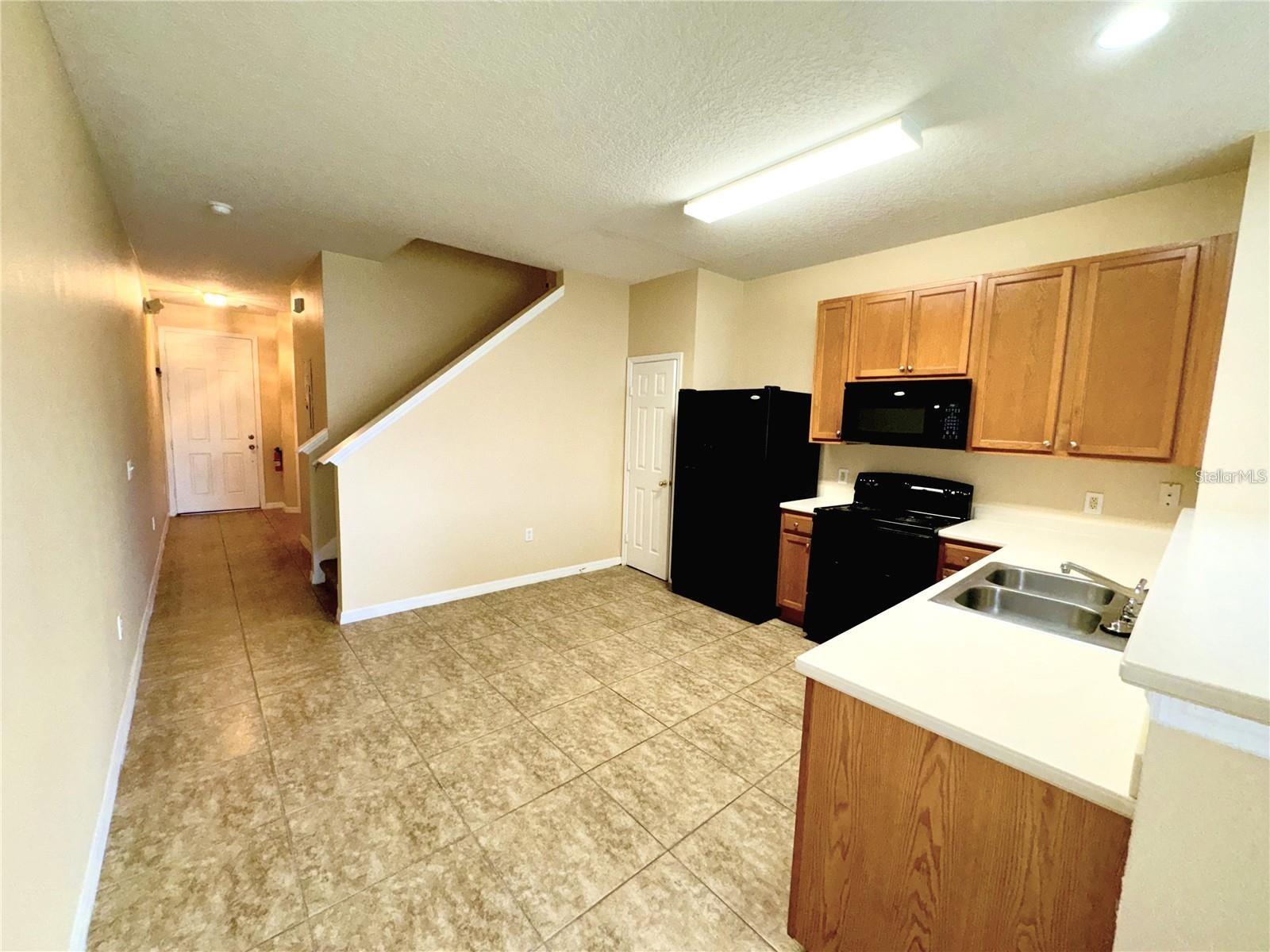 PARADISE CAY - Residential Lease