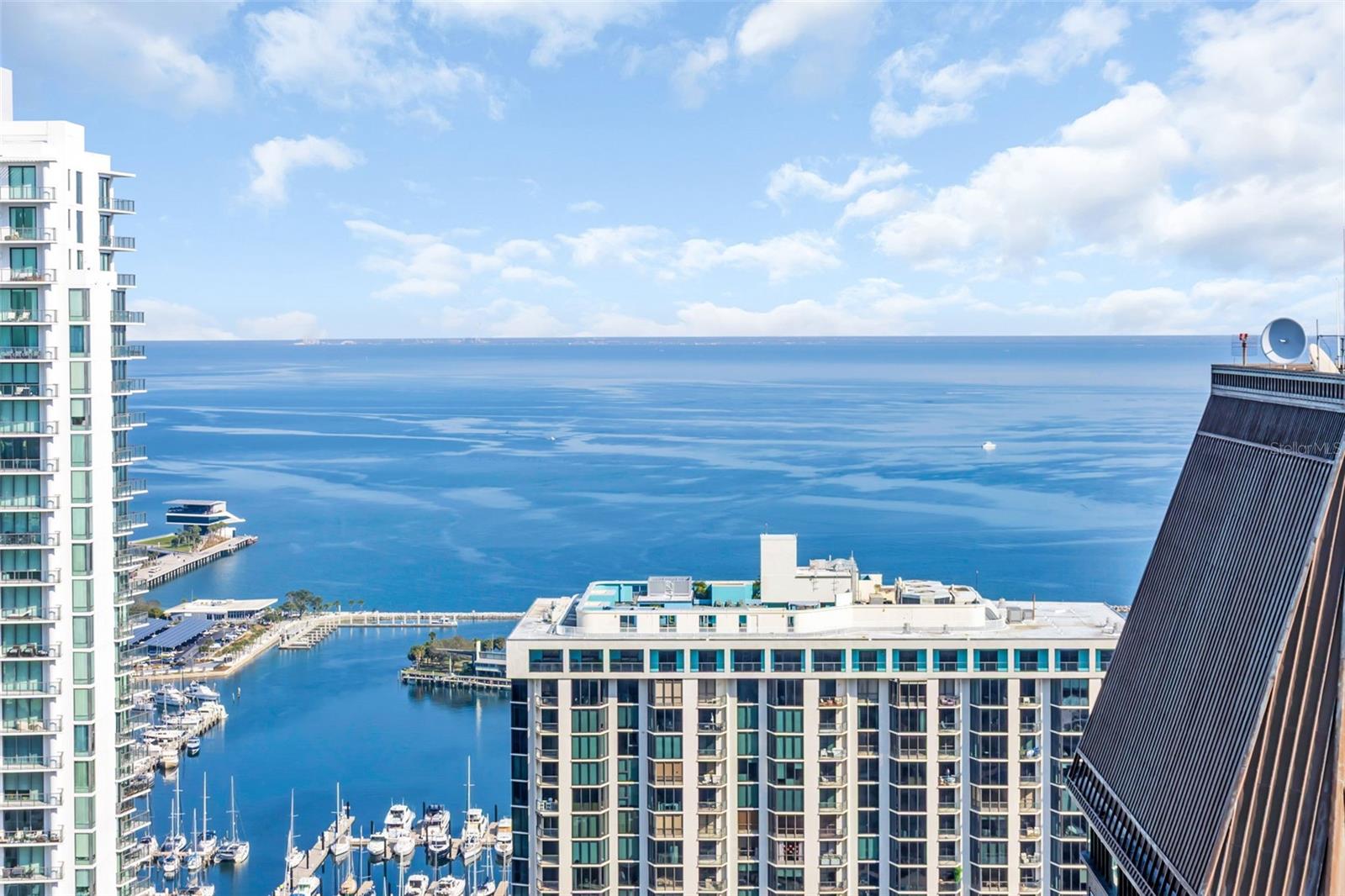 ART HOUSE - Residential