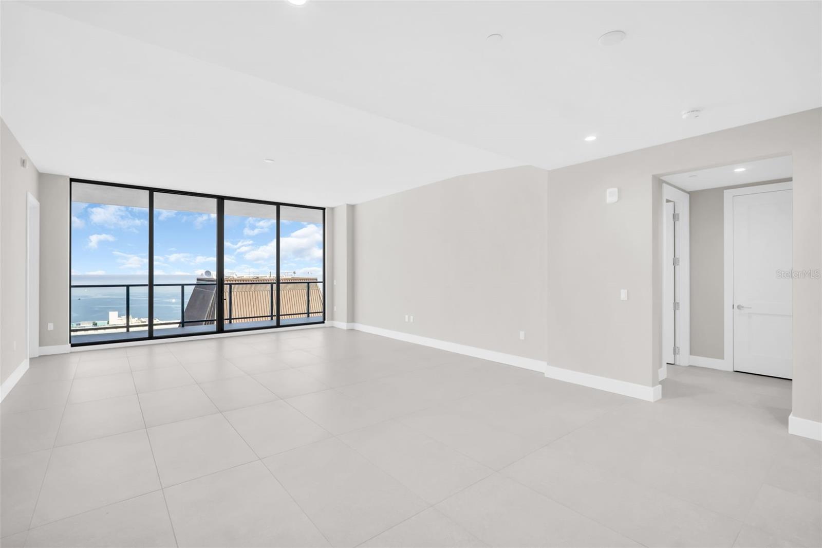 ART HOUSE - Residential