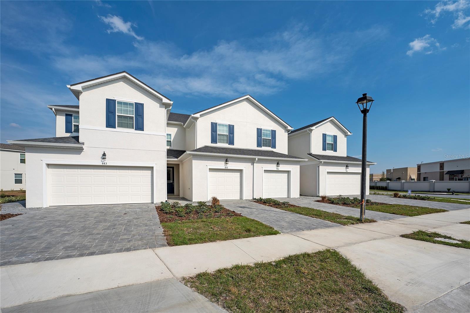 877 SPRING PALMS LOOP